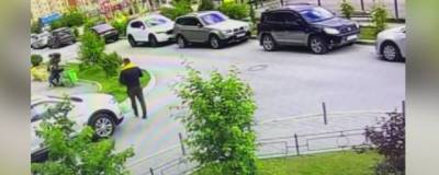 Новосибирец избил на улице 13-летнего мальчика