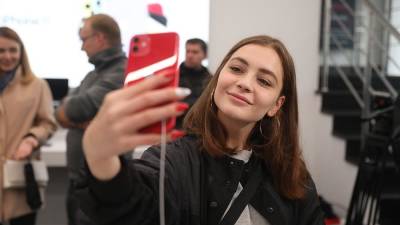 Россиянам назвали способы сэкономить на покупке смартфона