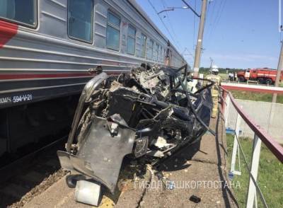 В ГИБДД Башкирии рассказали подробности аварии, произошедшей на железнодорожном переезде