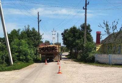 В Усманском районе мужчина попал под грузовик