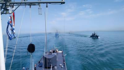 ВМС Азербайджана проводят тактические учения (ФОТО)