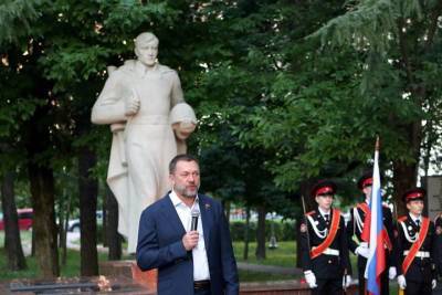 Дмитрий Саблин: Каждая зажженная свеча памяти — это наша защита от искажения истории России
