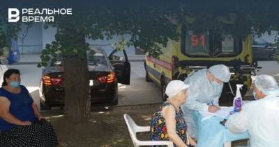 В Татарстане начали проводить вакцинацию от коронавируса во дворах домов