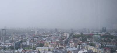 Над Украиной разгулялась пылевая буря: облако пыли накрыло Киев