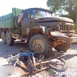 В Ивано-Франковской области грузовик насмерть сбил двух мотоциклистов. Фото