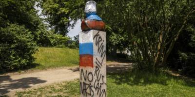 Украина назвала раскрашенный цветами триколора памятник Шевченко в Дании свидетельством "агрессии России"