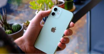 Маленький неудачник: Apple прекратила производство iPhone 12 Mini, - СМИ