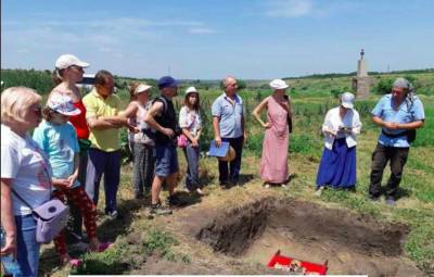 В Украине торжественно перезахоронили древнего гиганта