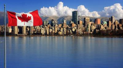 Канада начнет пускать вакцинированных туристов