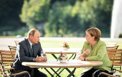 Путин рассказал Меркель о переговорах с Байденом