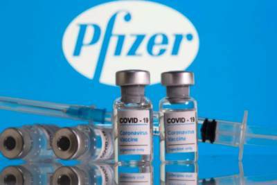 В Украине стартовала выездная вакцинация Pfizer в организациях: как записаться