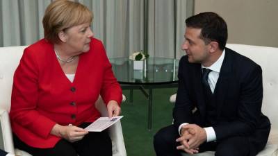 Зеленский рассказал о приглашении от Меркель посетить Берлин в июле