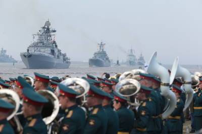 Корабли прибыли в Петербург для участия в Х Международном военно-морском салоне
