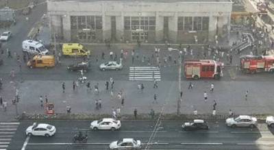 Пассажиры вагона метро в Петербурге 1,5 часа просидели в ожидании эвакуации