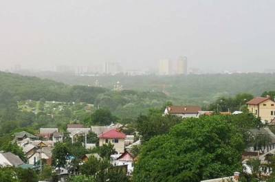 Названы районы Киева, которые больше всего пострадали от пыльной бури