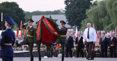 Александр Лукашенко - В День памяти и скорби Лукашенко сравнил Запад с нацистской Германией - ren.tv