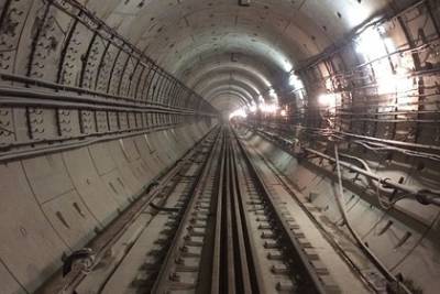 Пассажиры застрявшего в тоннеле поезда рассказали об эвакуации