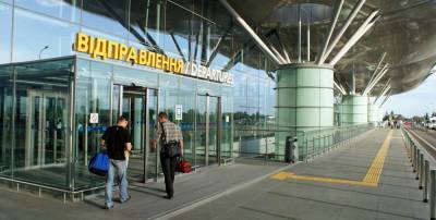 Самолет МАУ "забыл" в аэропорту "Борисполь" десятки пассажиров: детали скандала