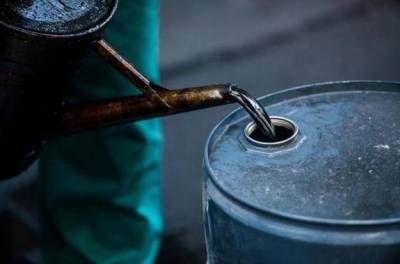 Цена нефти Brent впервые за два года превысила $75 за баррель