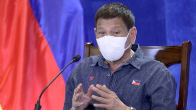 Я сделаю вам прививку для свиней: президент Филиппин начал войну с ковид-диссидентами