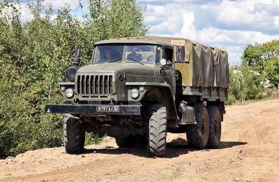 В Замбии на Урал-4320 установили зенитный комплекс НАТО Rapier