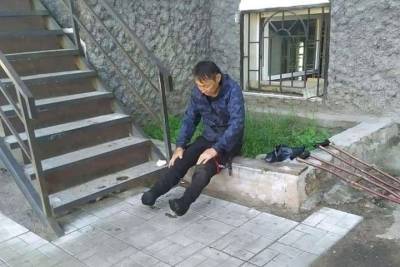В Улан-Удэ у инвалида отобрали коляску