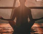 Киану Ривз и Джулия Робертс в фильмах о йоге, медитации и вдохновении к жизни — что посмотреть