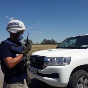 Массовые взрывы и обстрелы: ОБСЕ сообщает о почти 300 нарушениях на Донбассе