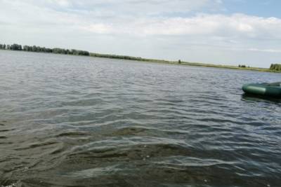 В Курганской области в озере Щучье утонул рыбак