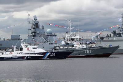 В Петербурге открывается Военно-морской салон