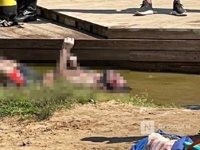 Мужчина утонул в озере на Щелоковском хуторе