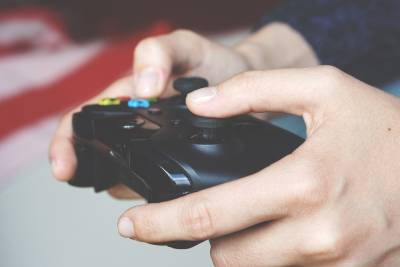 Глава ФСБ заявил, что террористы вербуют молодежь через компьютерные игры