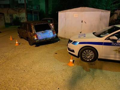 В Астрахани ночью девушка без прав сбила парня во дворе пятиэтажек