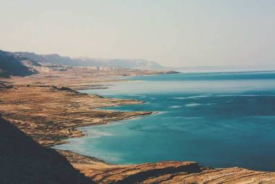 Ученые обнаружили возле Мертвого моря минерал, который раньше встречался только в метеоритах