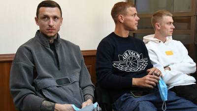 Суд взыскал с Мамаева и Кокорина по 50 тыс. рублей в пользу пострадавшего водителя