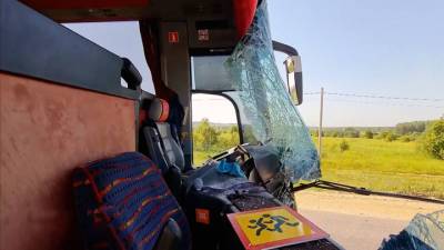 Вести. Автобус с рабочими попал в ДТП в Калужской области
