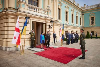 Началась встреча президентов Украины и Грузии