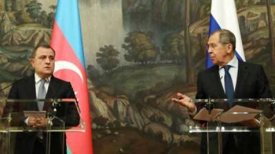 Лавров и Байрамов обсудили реализацию трëхсторонних договорëнностей по Карабаху