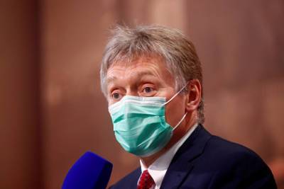 В Кремле назвали жестким контроль за производством вакцин в России