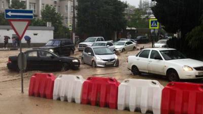 Глава МЧС назвал сроки ликвидации последствий наводнения в Крыму