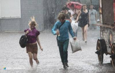 На Закарпатье идут сильные дожди, есть угроза паводков
