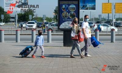 В России упростили правила выезда детей за границу