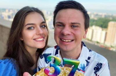 Жена известного путешественника Дмитрия Комарова поделилась историей о звонках и угрозах