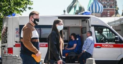 Заболевшие ездили в Россию: в Украине зафиксировали самый опасный штамм коронавируса "Дельта"