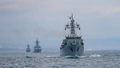 На чужой пирог: Как суда НАТО 30 лет вторгаются в Черное море