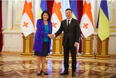 Президента Украины официально пригласили в Грузию