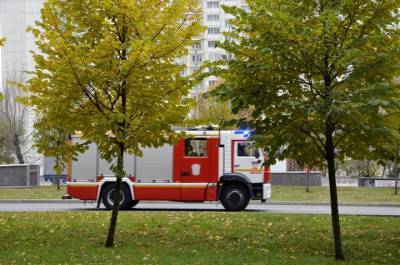 Пожарная машина наехала на человека на востоке Москвы