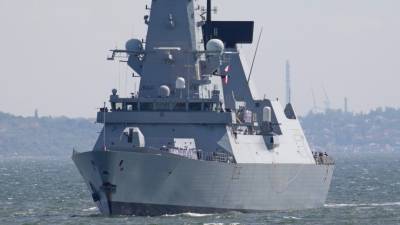 Видео с борта зашедшего в воды Крыма эсминца подтвердило ложь британской стороны