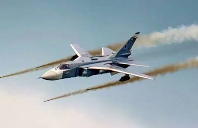 Су-24 выпустил бомбы по курсу эсминца Defender в Черном море