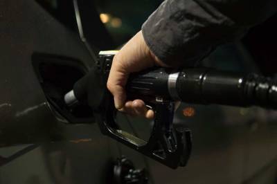 Митрахович предупредил о последствиях запрета на экспорт бензина из РФ: «Качество нашего топлива будет ухудшаться»